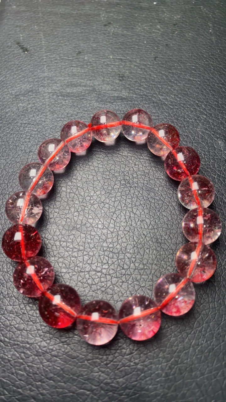 b 781  卡12  红幽手链