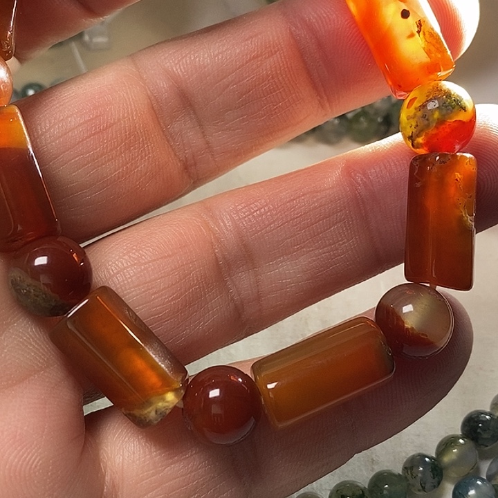 蓝***倩玛瑙/玉髓未镶嵌吊坠(赠链)