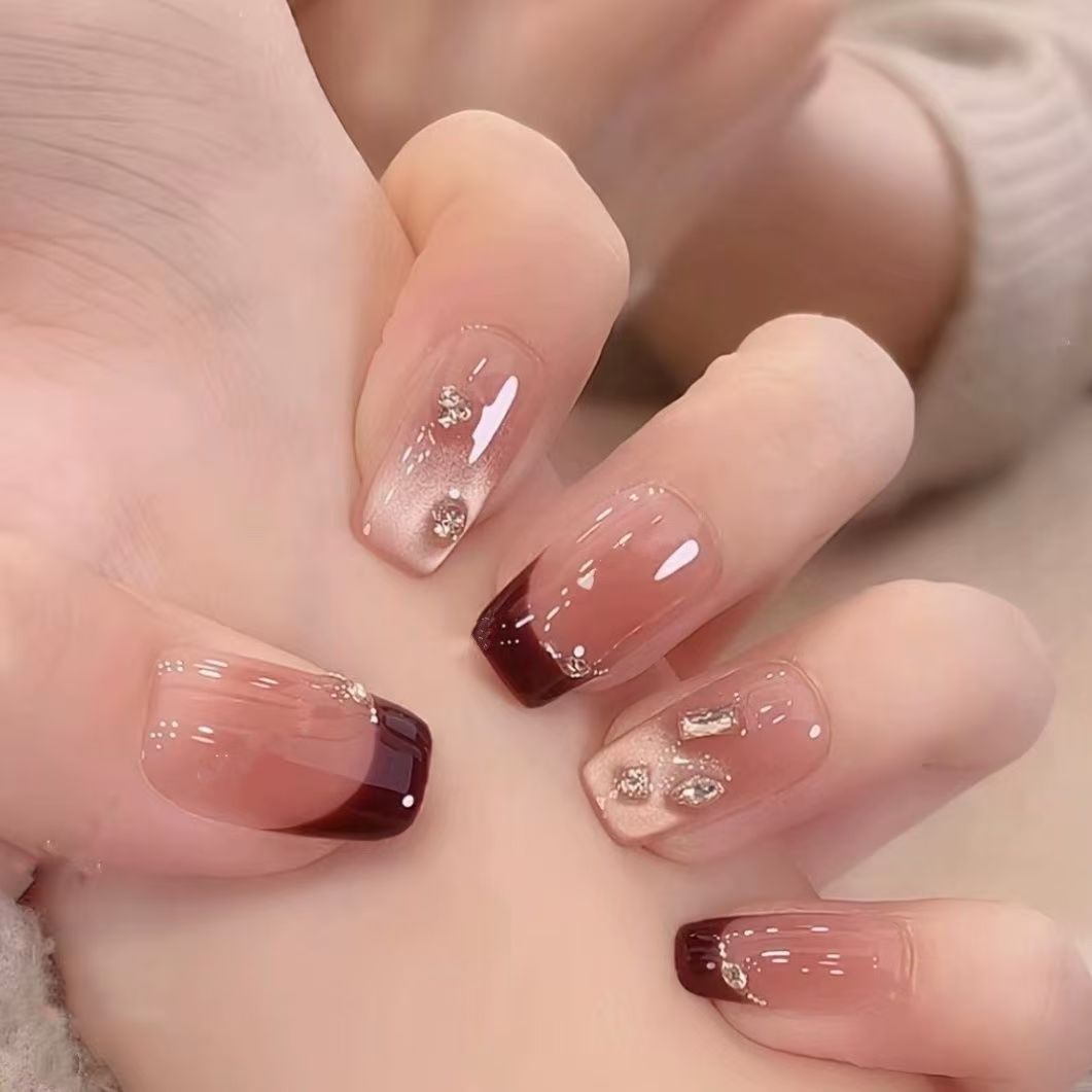 【栗子蛋糕】经典腮红色法式简约优雅显白气质穿戴甲秋冬高级感美甲