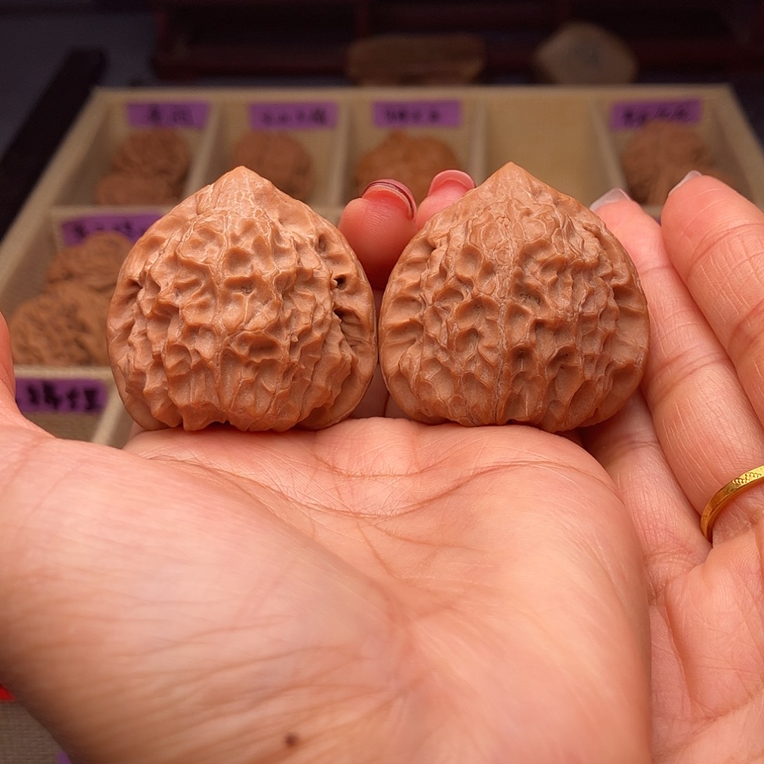 文玩核桃吊坠野生角蛙39