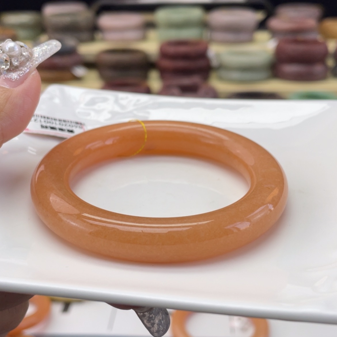 【闪购商品】石英质玉手镯未镶嵌C****