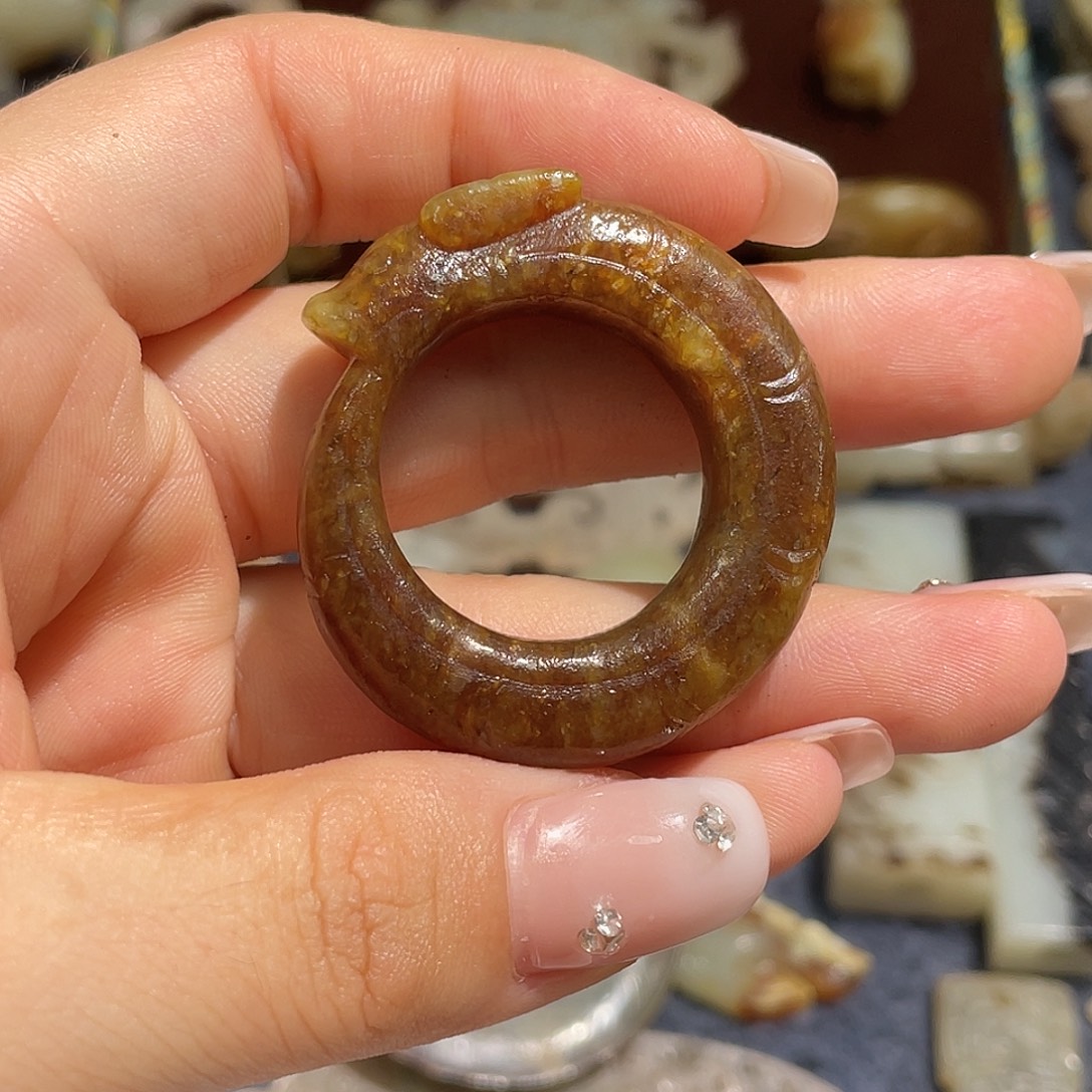 和田玉（糖玉）未镶嵌挂件