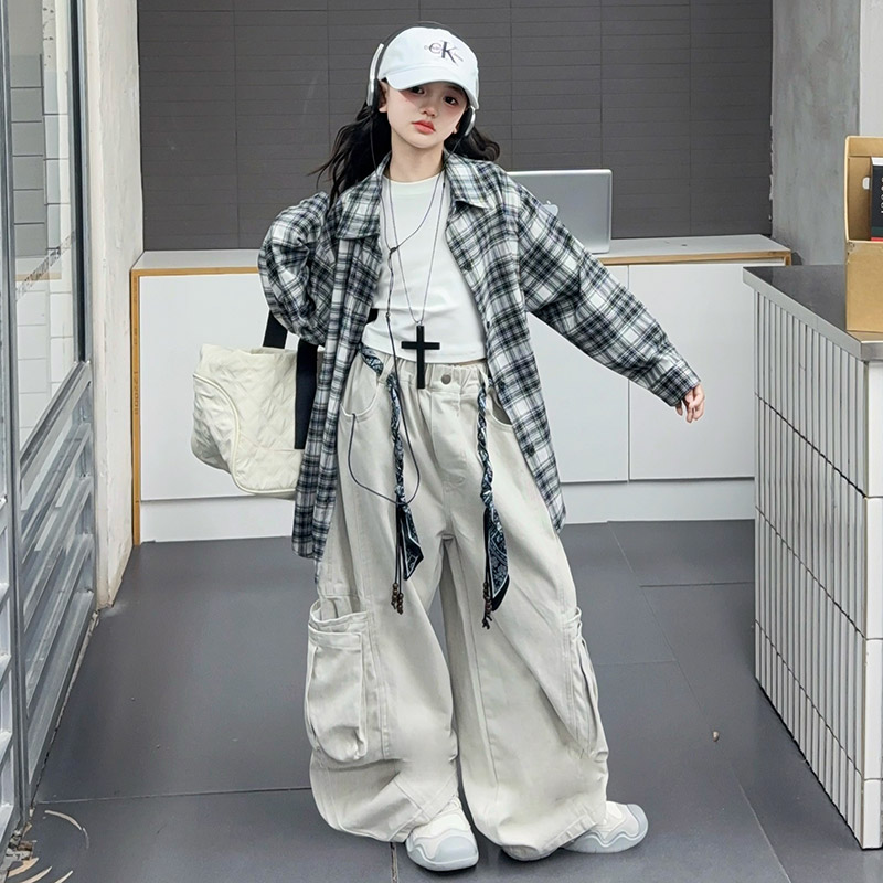 [麦哆哆」女童中大童秋季韩范时髦感洋气格子衬衣个性工装裤套装潮