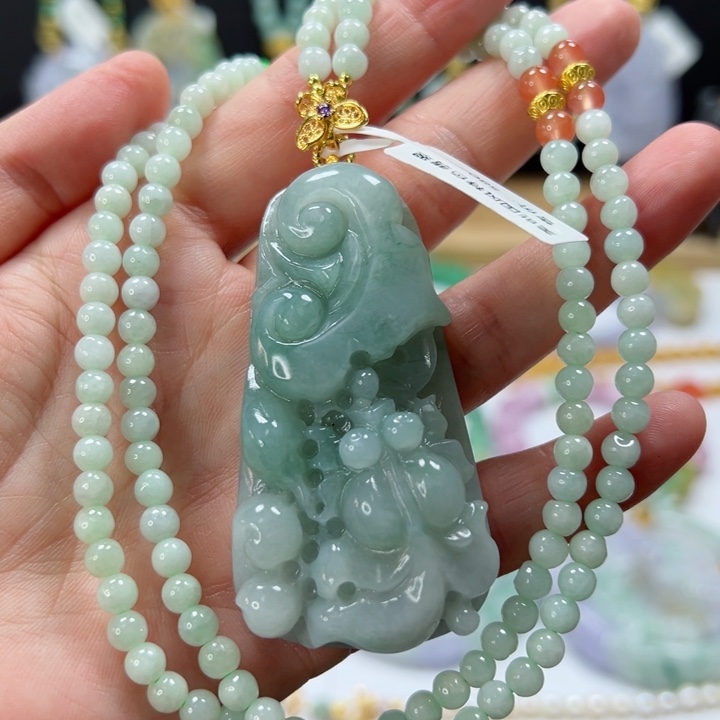 颈饰未镶嵌翡翠吊坠