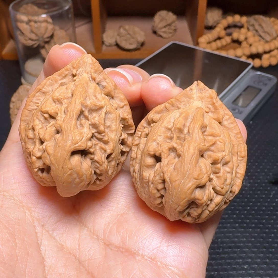 文玩核桃把件红灯笼