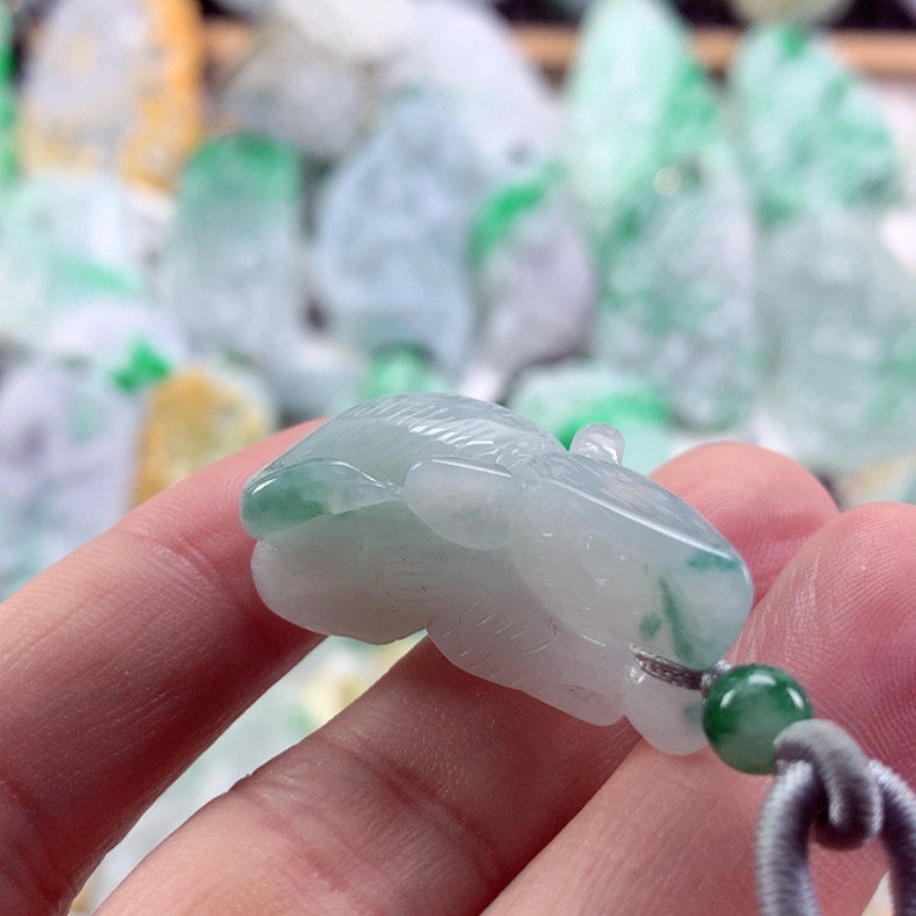 【闪购商品】翡翠吊坠(不含链)未镶嵌