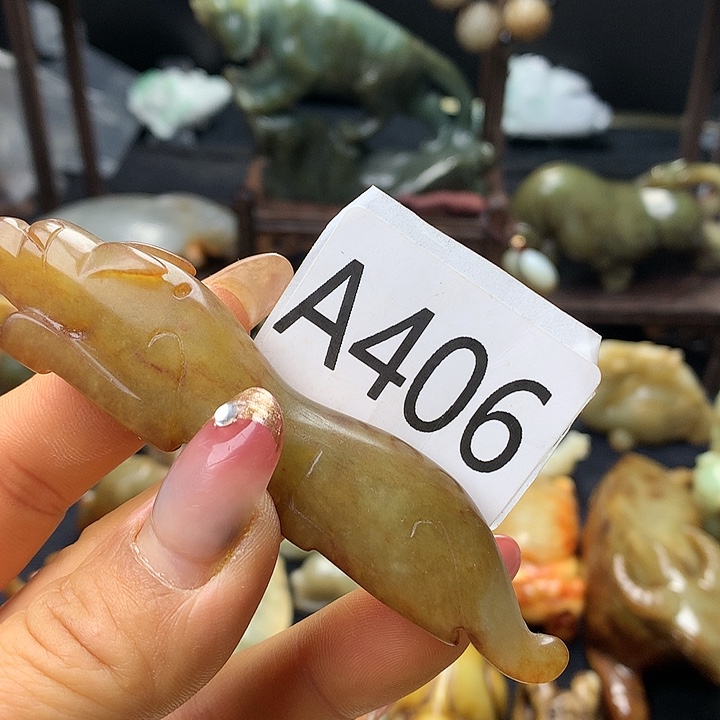 和田玉未镶嵌车挂