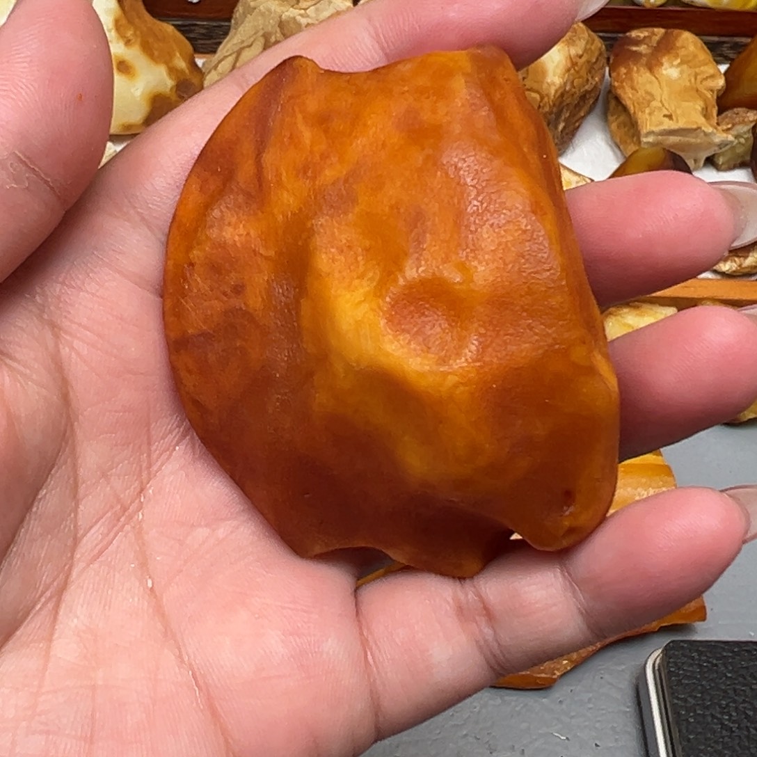 扶***t定制琥珀未镶嵌蜜蜡