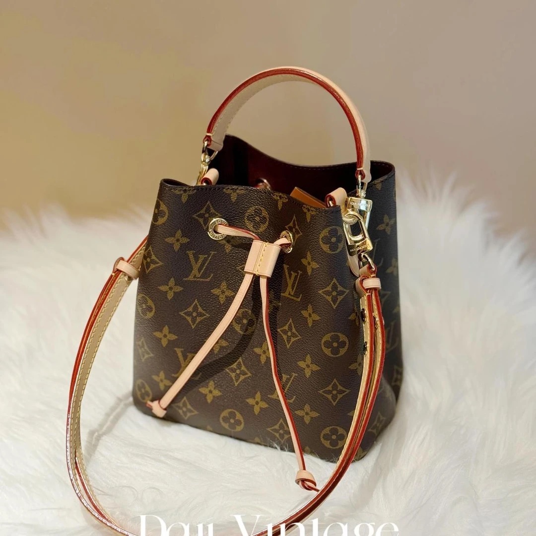 99新 LouisVuitton/路易威登 24期免息/大吉/老花noe bb斜挎包