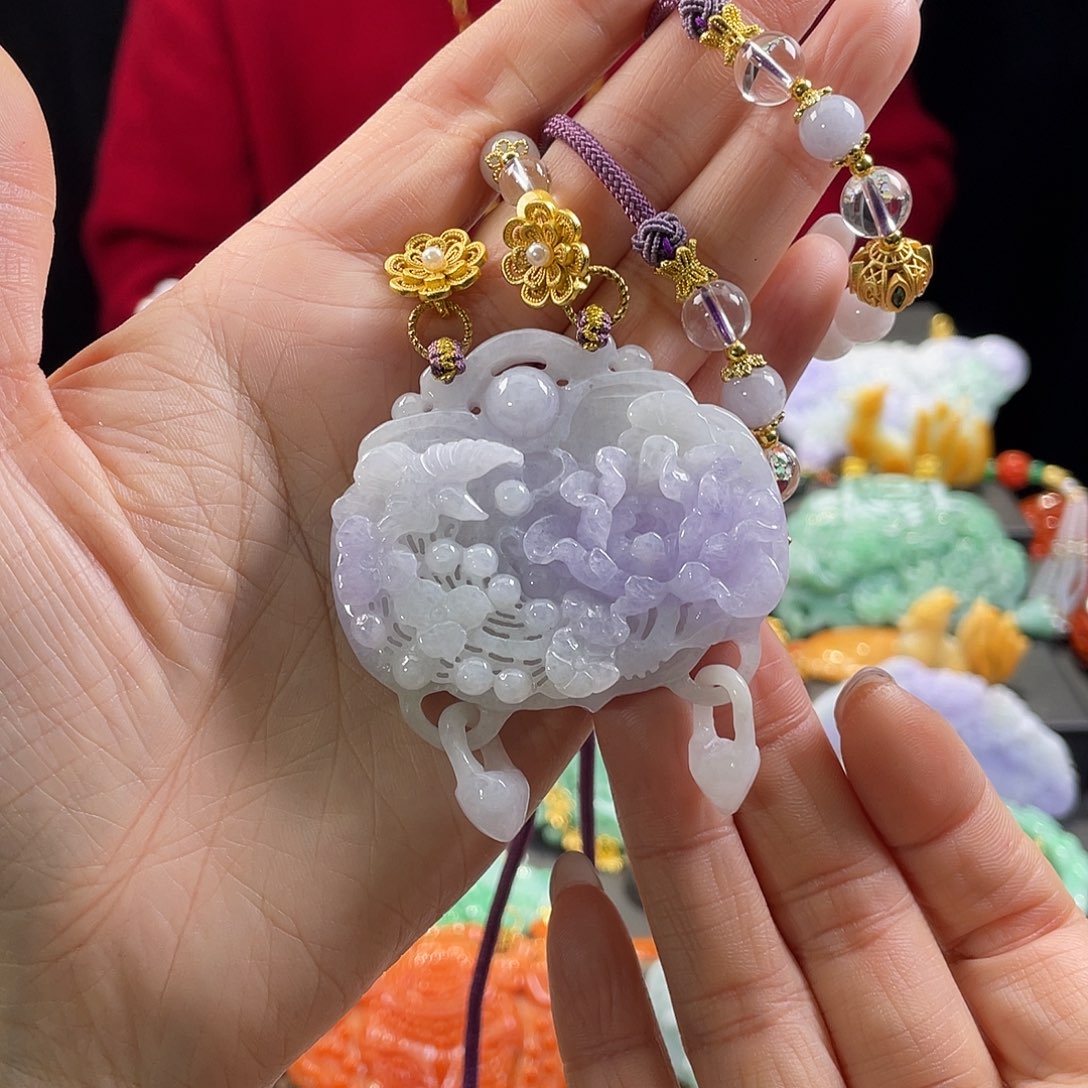 翡翠颈饰未镶嵌代编织