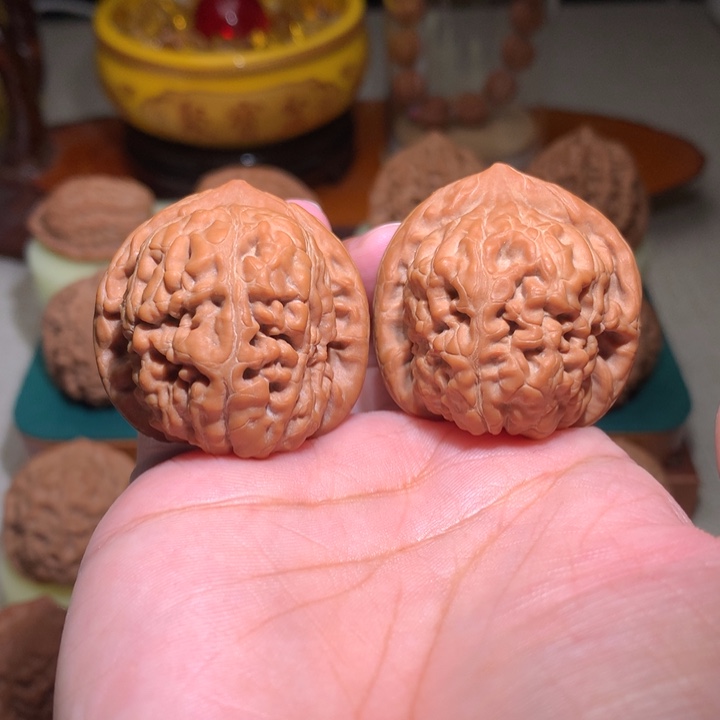 文玩核桃把件金字塔