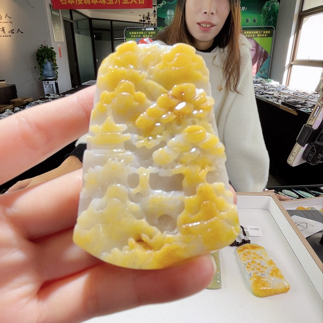 颈饰未镶嵌翡翠翡翠