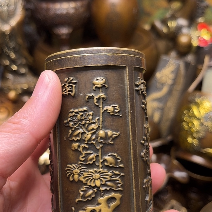 精美铜器批发档口