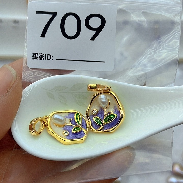 淡水珍珠颈饰合金