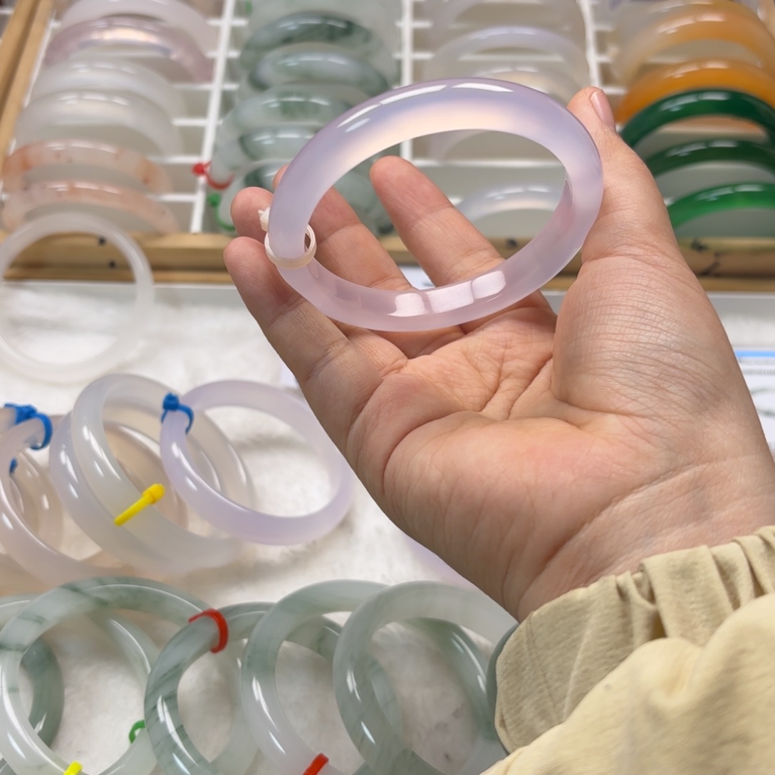 玛瑙/玉髓未镶嵌手镯