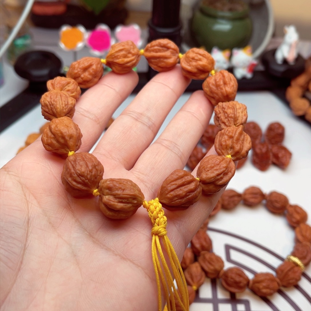 文玩核桃手串蛤蟆头