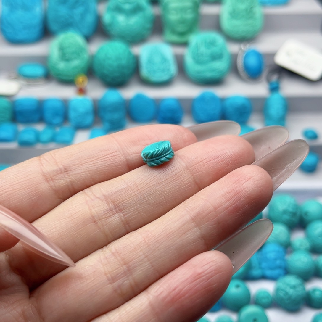绿松石雕刻未镶嵌