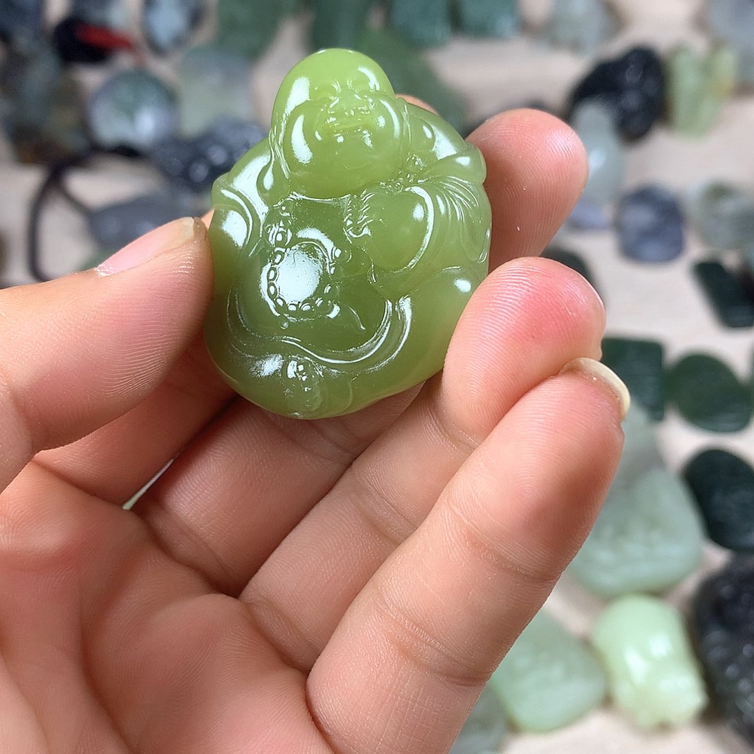 颈饰未镶嵌和田玉