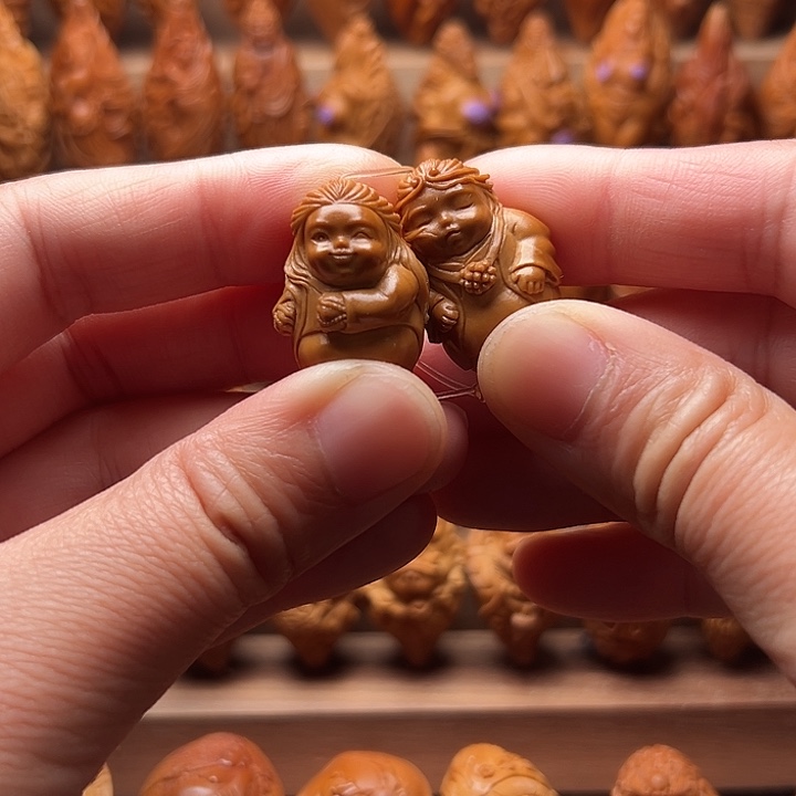 姹***紫吊坠橄榄核手捻的