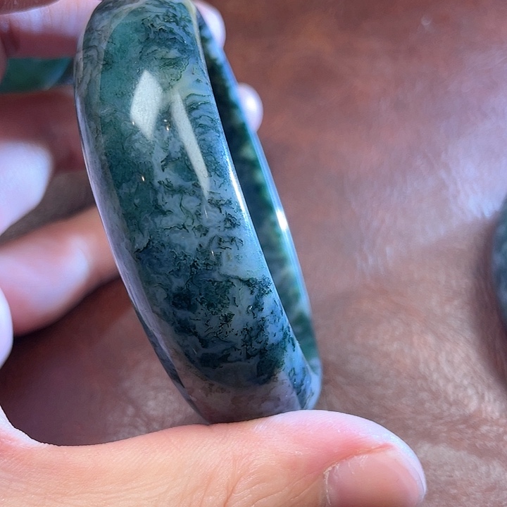 玛瑙/玉髓颈饰合金云**秀