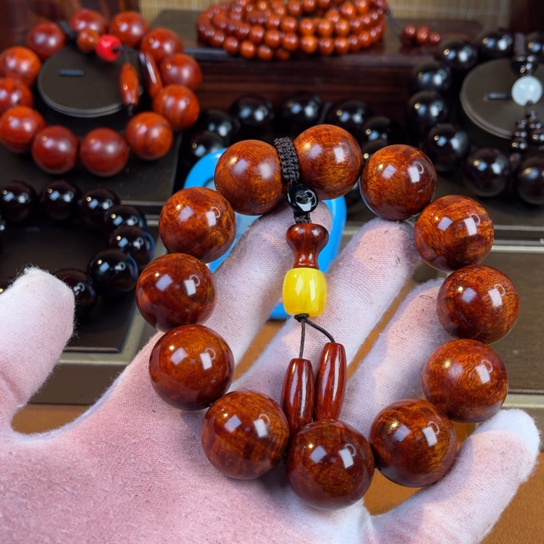 檀香紫檀（小叶紫檀）H****r