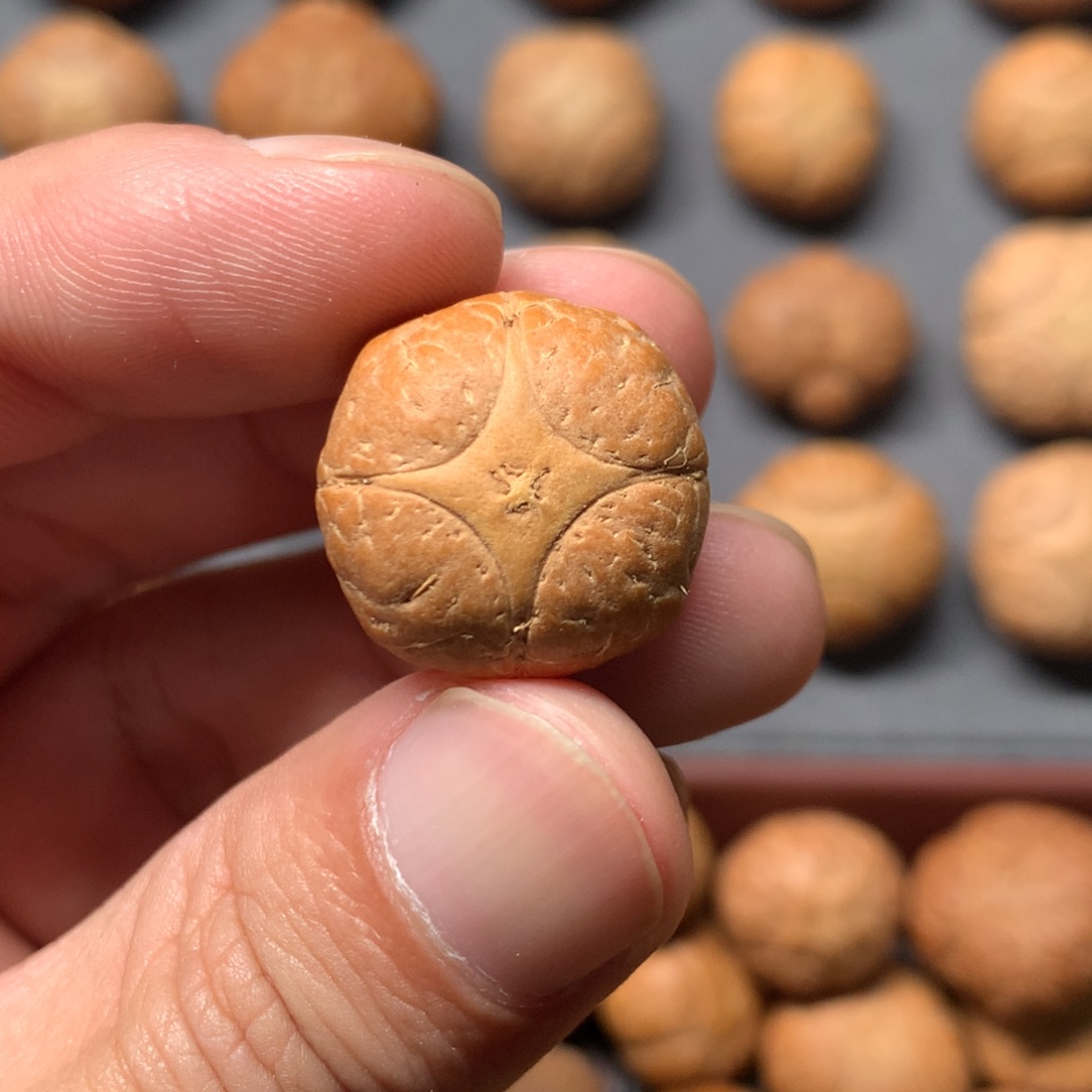 桃***郎凤眼菩提吊坠20mm尼泊尔麒麟，定制打孔，不退不换