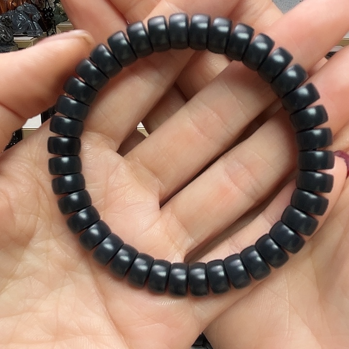 和田玉（墨玉）未镶嵌颈饰啦9药片