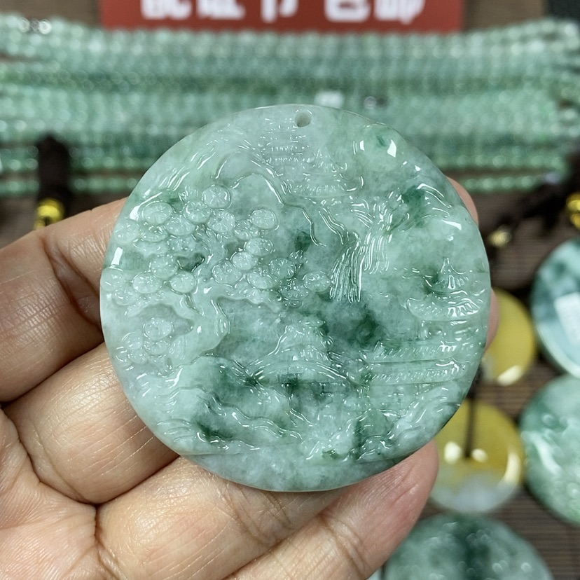 【闪购商品】翡翠颈饰未镶嵌玉吊坠翡翠玉圆形山水牌