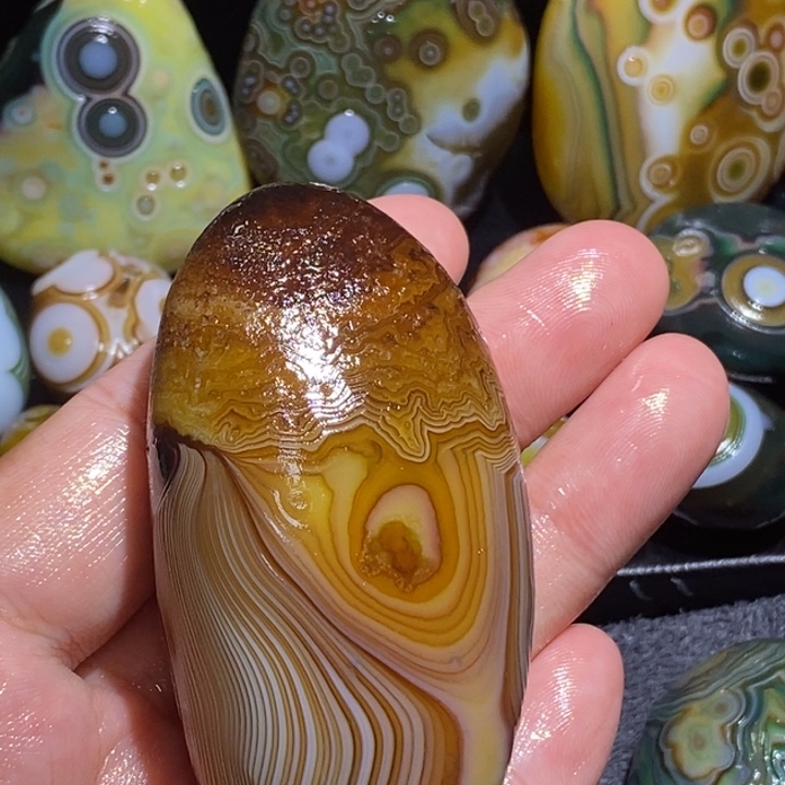 皇***岸玛瑙/玉髓未镶嵌珠宝半成品
