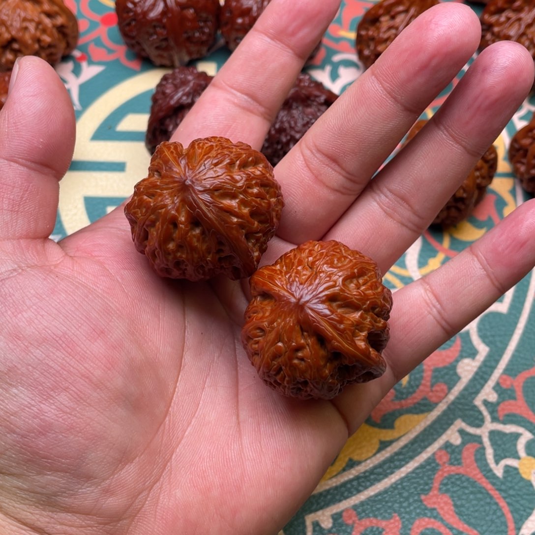 文玩核桃把件003铁锤