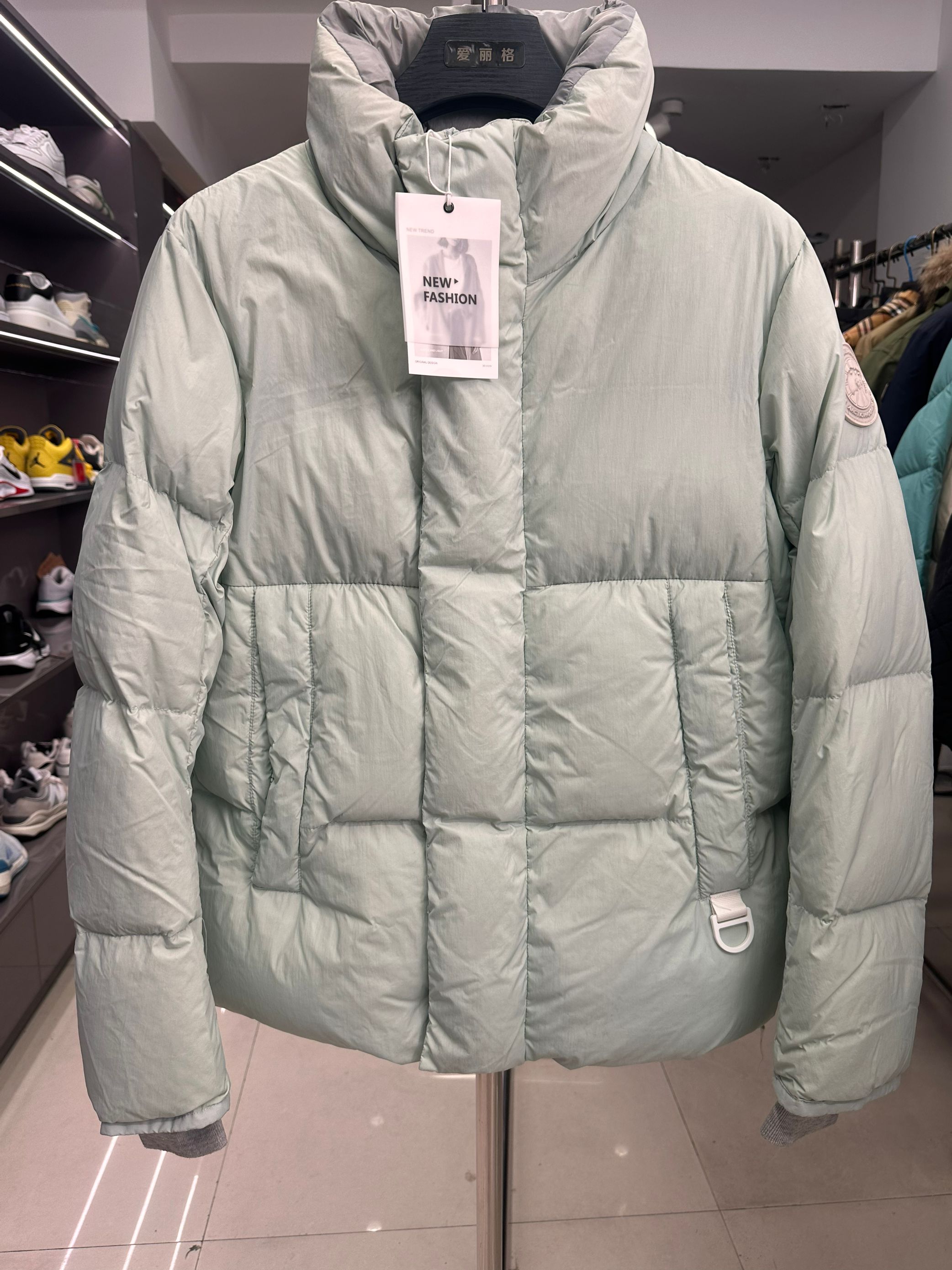 加厚潮流羽绒服休闲厚款男女通用