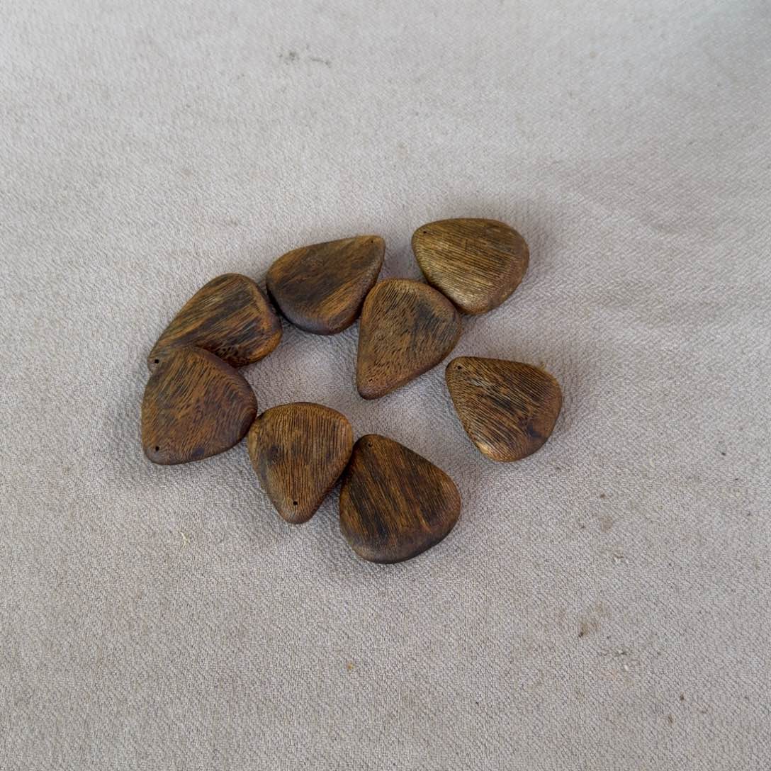 沉香碎屑沉香乌身圆叶水滴 多样性发一