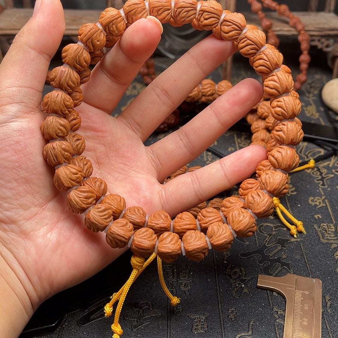 桃核吊坠双龙脊手持