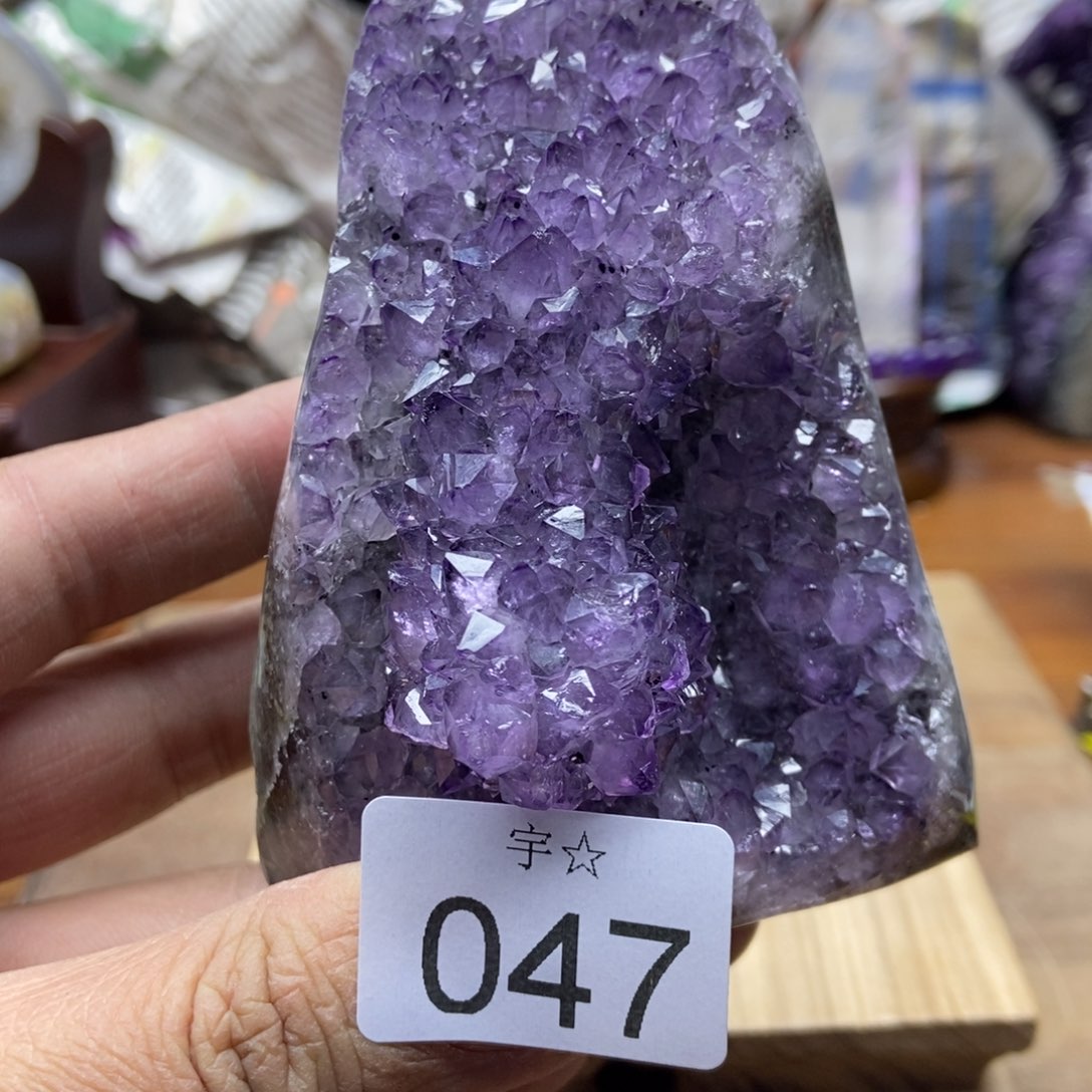 紫晶天然水晶摆件未镶嵌