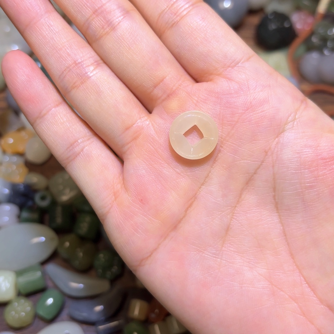 和田玉未镶嵌珠宝半成品