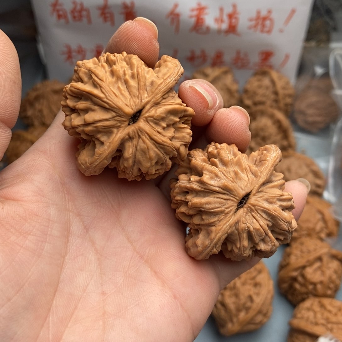 文玩核桃把件虎头26