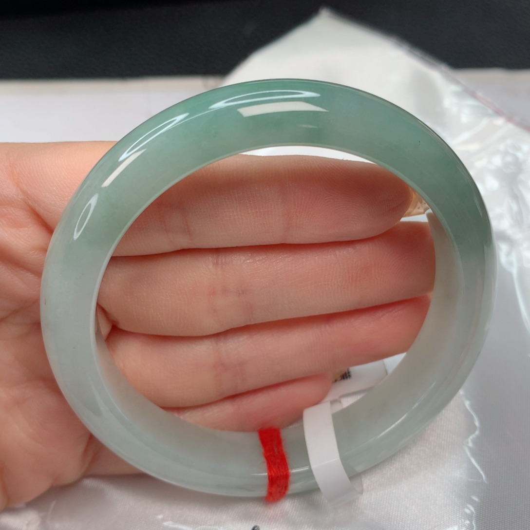 翡翠手镯未镶嵌56-57 湖水绿