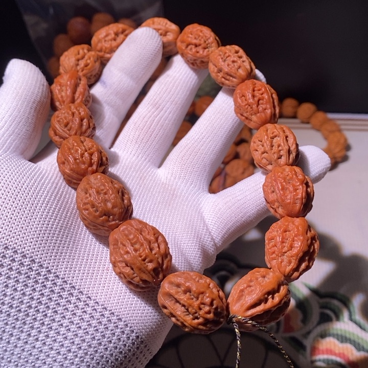 文玩核桃手串……35
