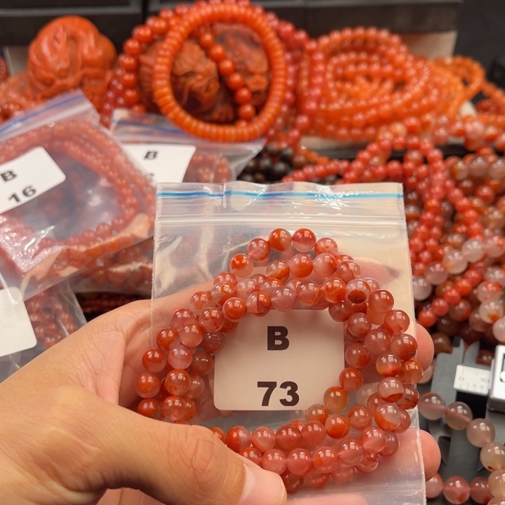 南红玛瑙未镶嵌多样性发货默认微瑕称重7mm