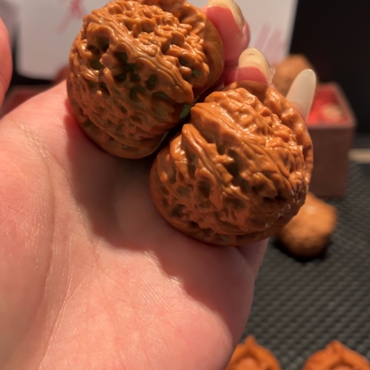 吊坠文玩核桃三角白