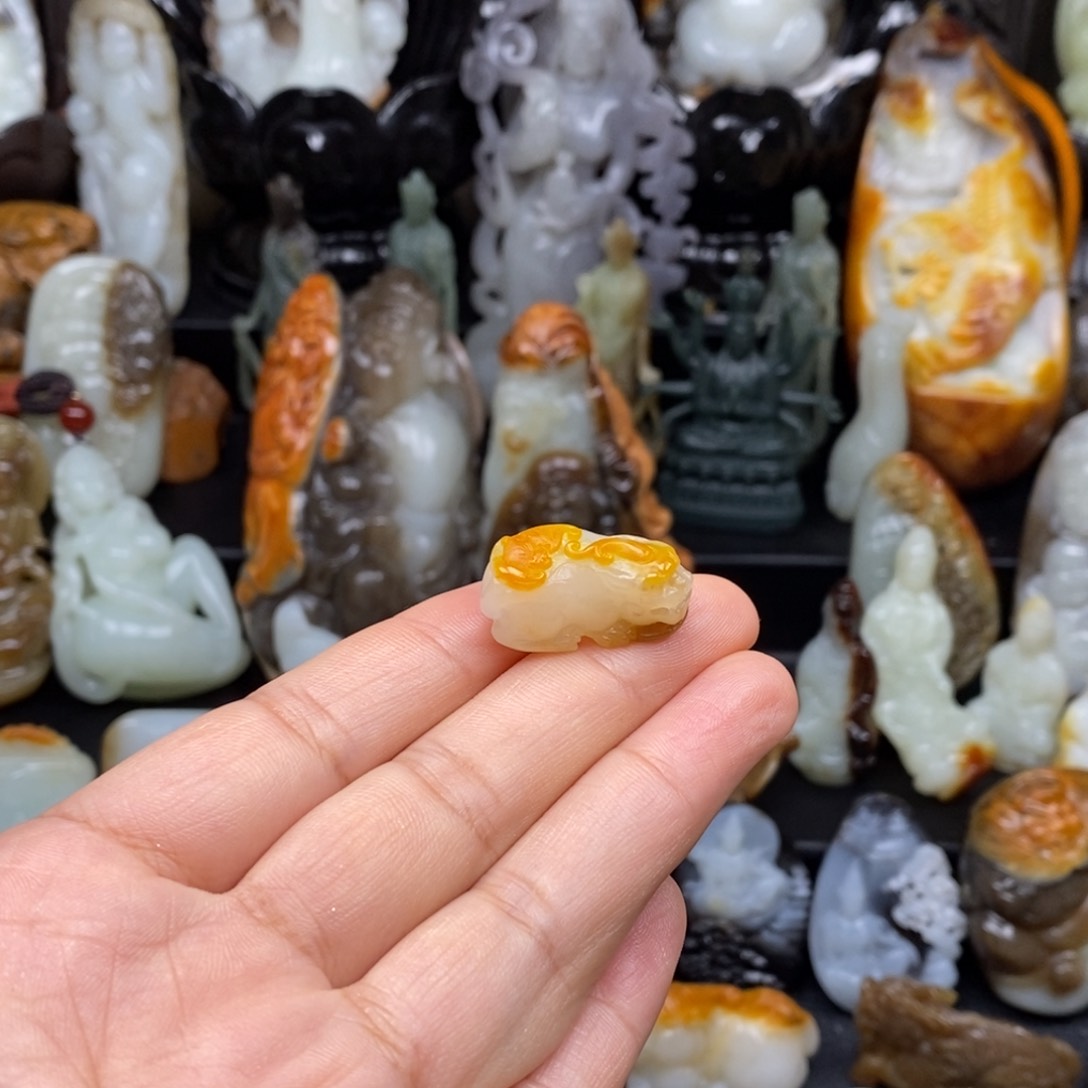 和田玉颈饰未镶嵌李*方