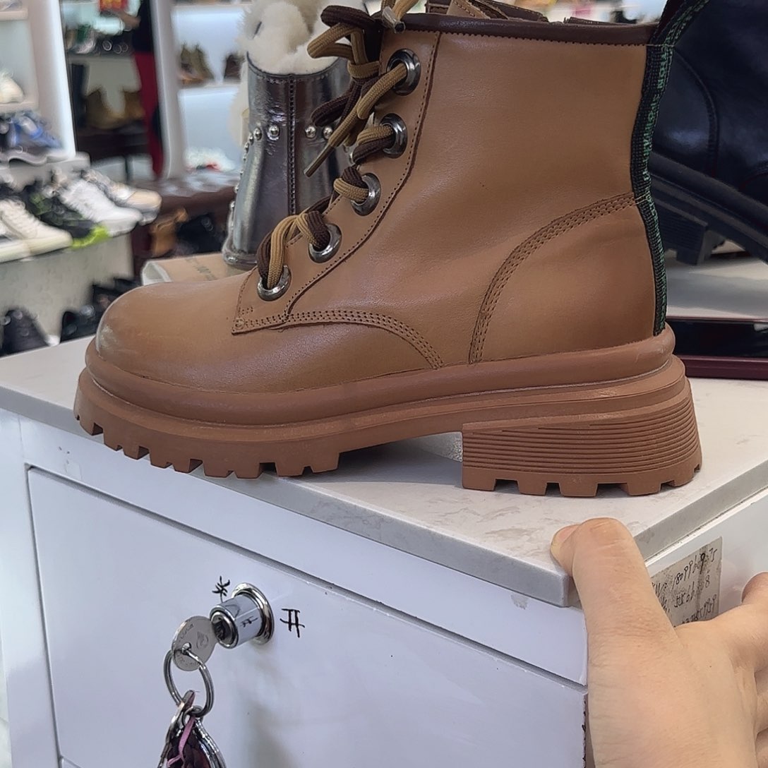 253258黄色36马丁靴