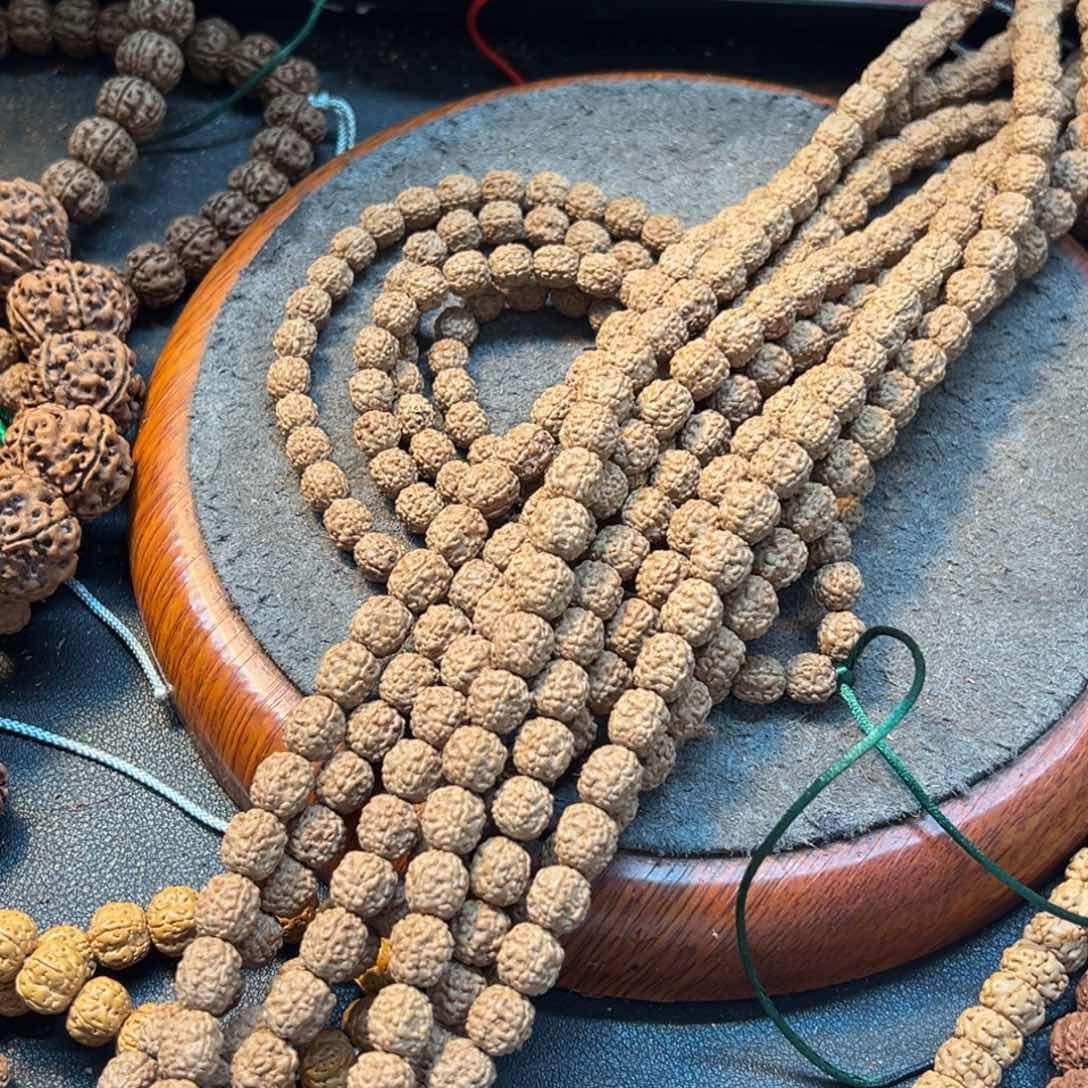 金刚菩提吊坠盘龙