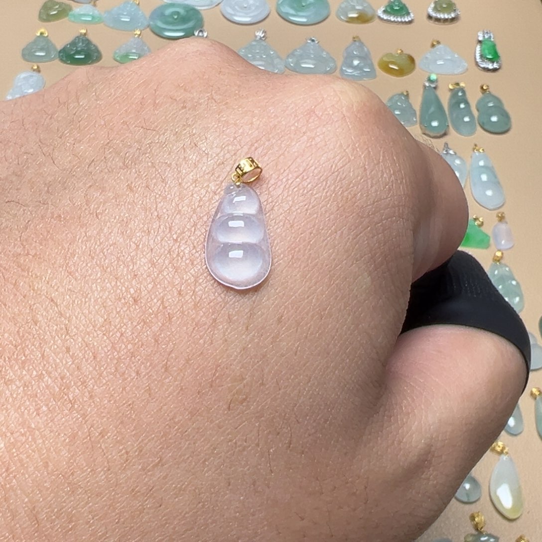 翡翠颈饰18K金镶嵌豆子