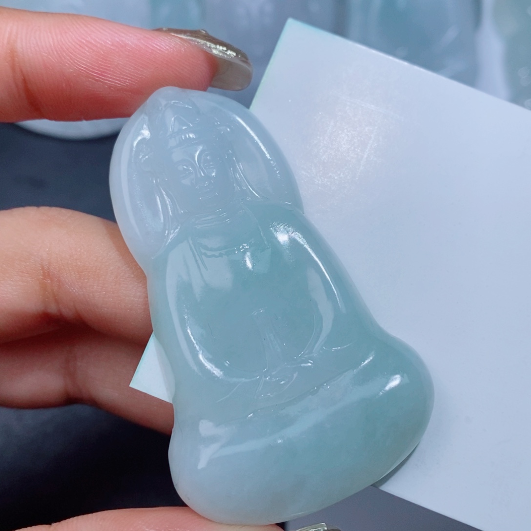 定制翡翠吊坠未镶嵌