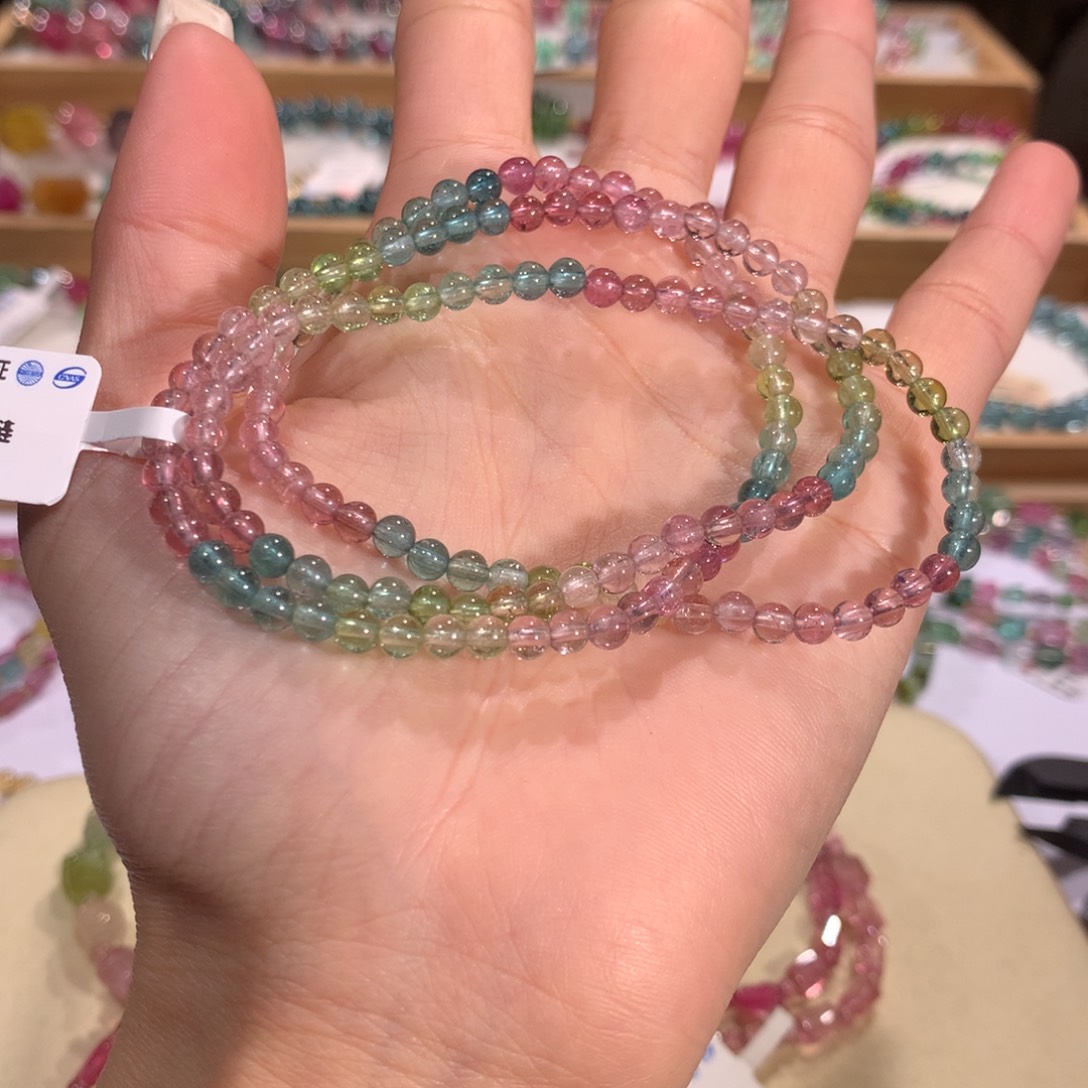 碧玺多样性发货一件未镶嵌
