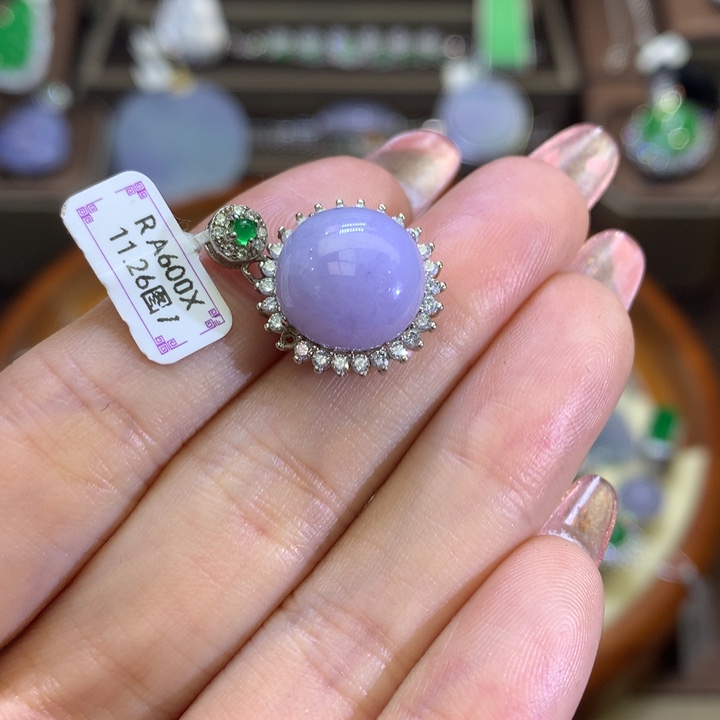 翡翠颈饰银S925镶嵌翡翠吊坠