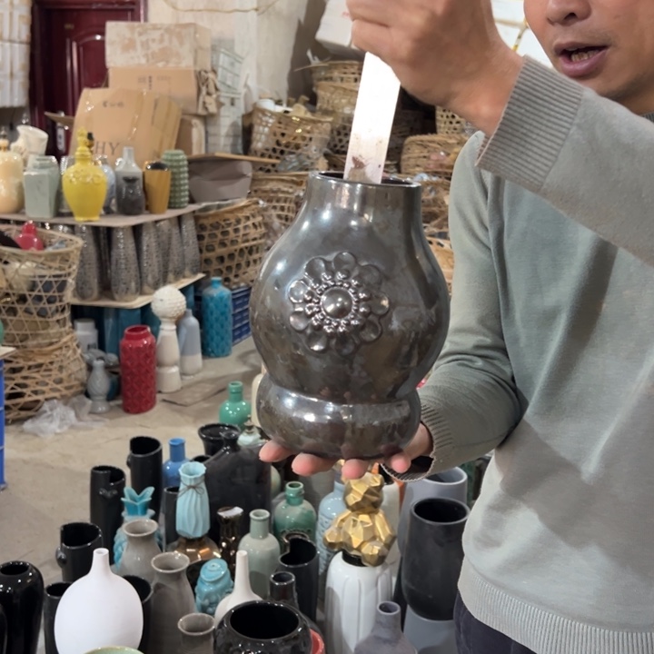 瓶高度20厘米口径7厘米微瑕捡漏