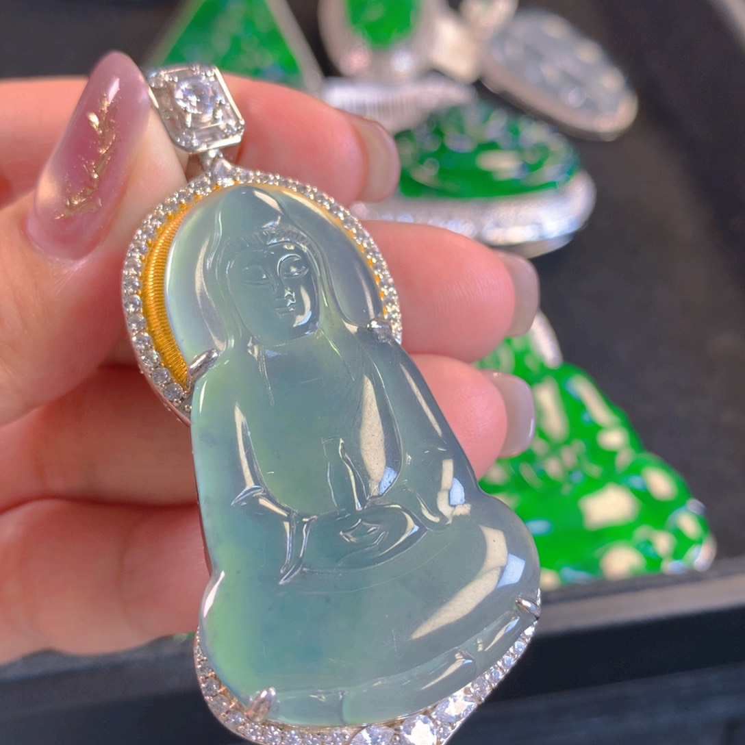 翡翠颈饰银S925镶嵌翡翠
