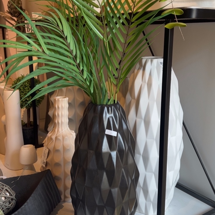 瓶我们都市的繁华和虚荣